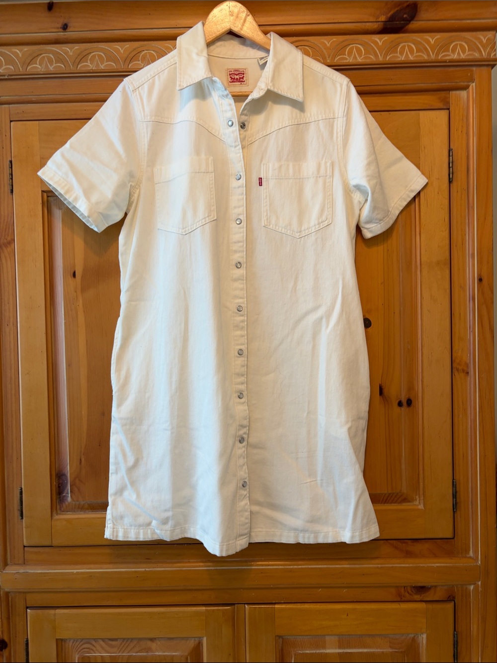 Levi's Cream Short-Sleeve Button-Front Casual dress